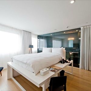 Zimmer mit Queensize-Bett